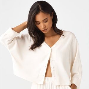 NWT Vetta Haven Capsule The Dolman Top in Cream.